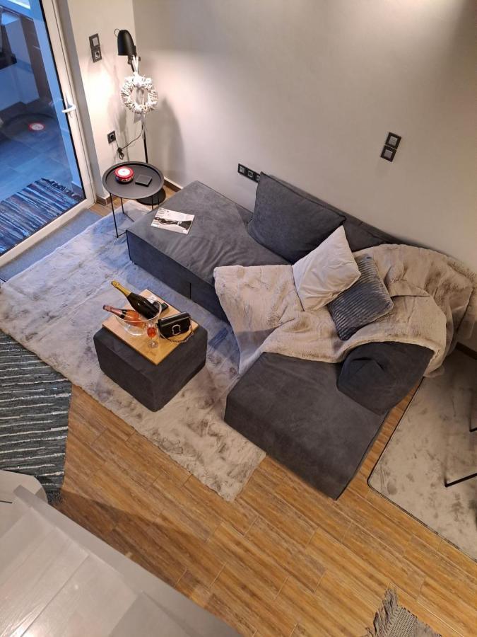 Vrachos Suites Aigio Eksteriør billede