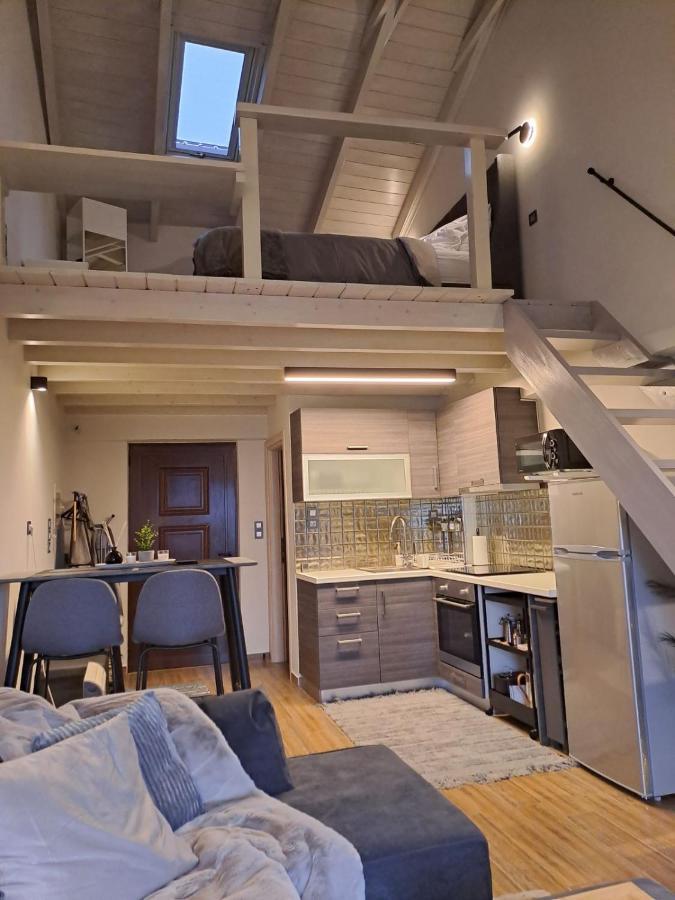 Vrachos Suites Aigio Eksteriør billede